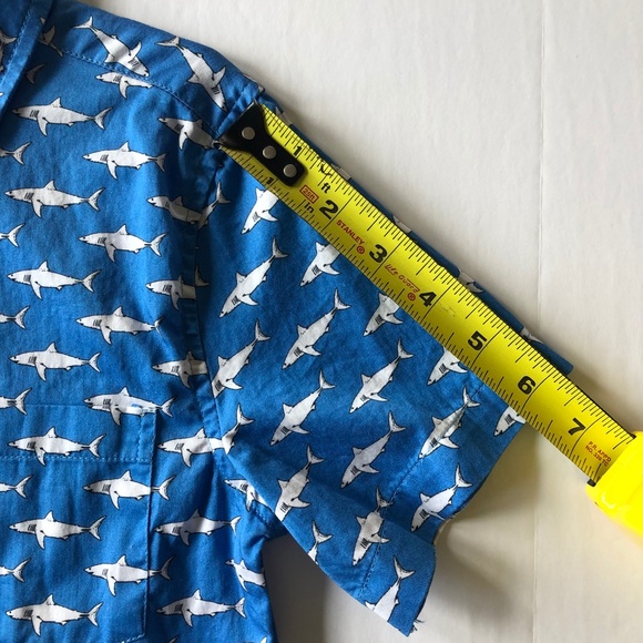 TukTuk Mako Sharks in Blue Short Sleeve Button Down Shirt - Picture 5 of 7